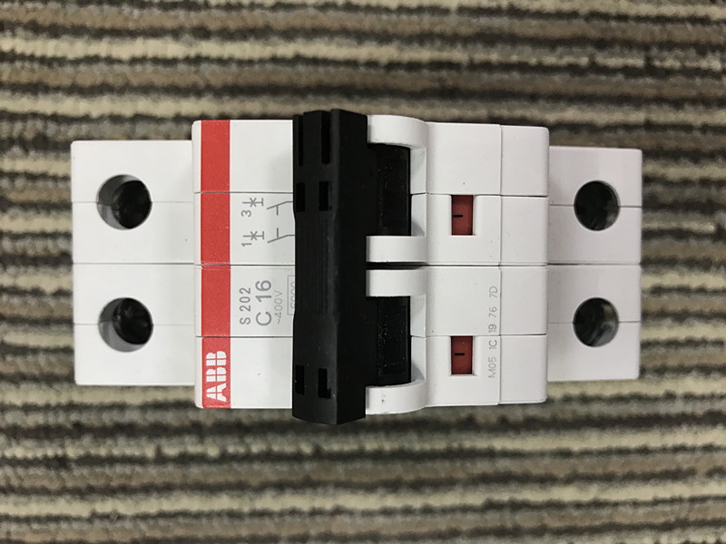 ABB 2CCG001309R0001 circuit breakers model type S804P-K125-R product for sale with good price.